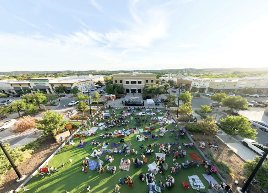 Hill Country Galleria green